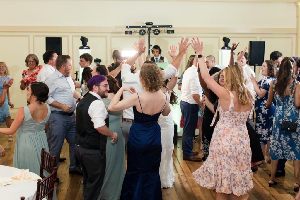 guests dancing at the Cotoctin Hall Wedding reception at the Musket Ridge Golf Club in Maryland 
